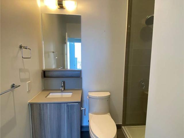 801 - 5 Buttermill Ave