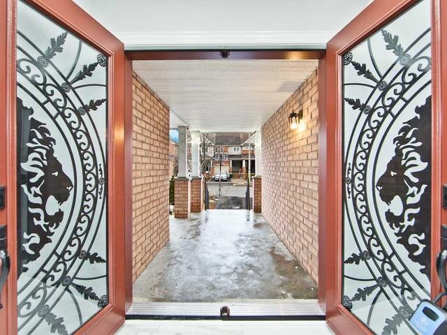 Lower - 85 Billingsley Cres