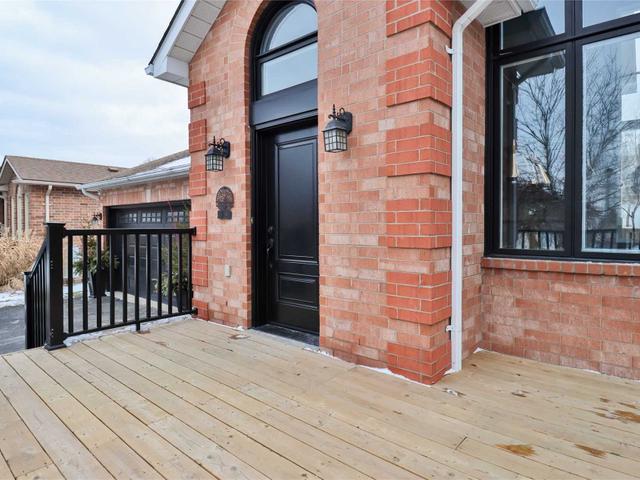 35 Kingsgate Cres
