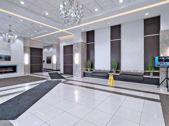 1012 - 7171 Yonge St