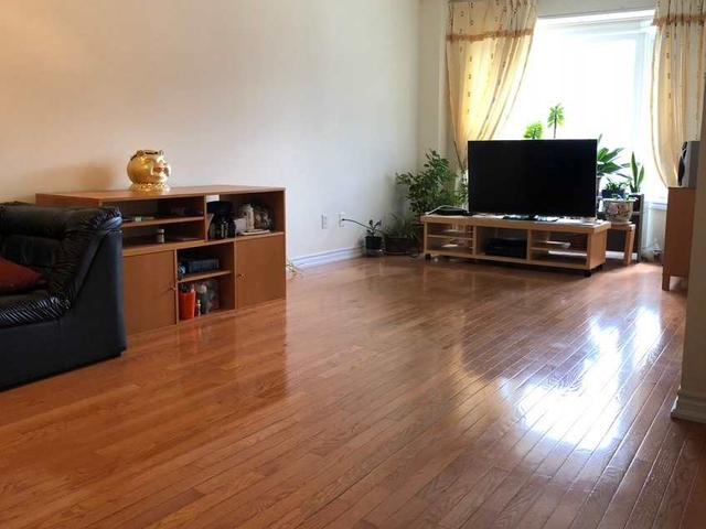 194 South Unionville Ave