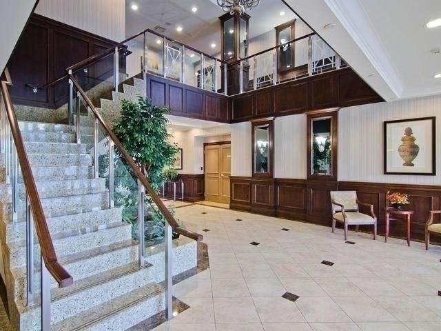 907 - 15 North Park Rd