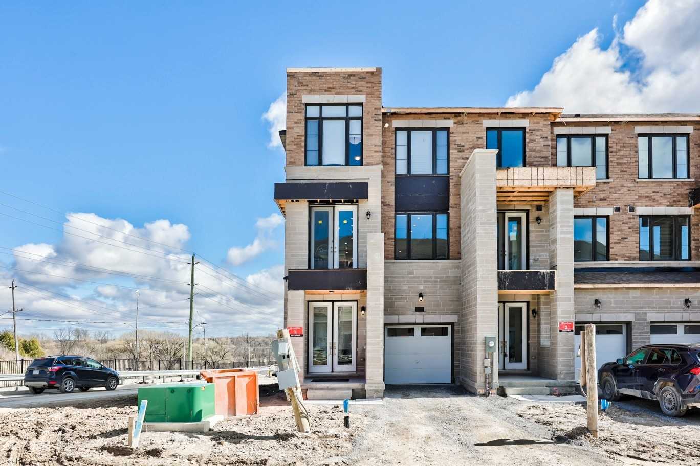 199 Vermont Ave, Newmarket Sold, N5596351 Condos.ca