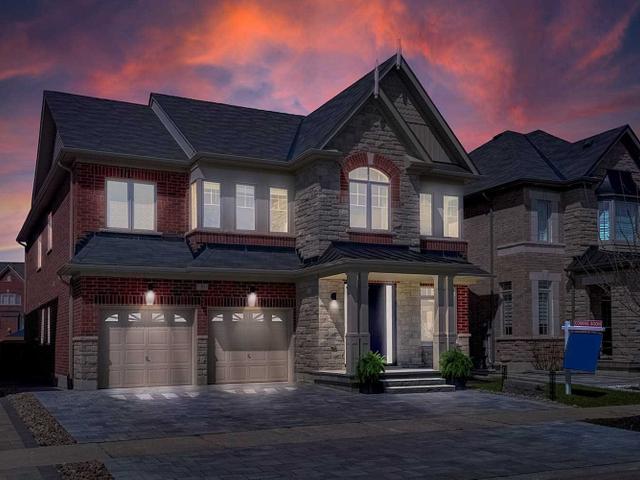 30 Tremblant Cres