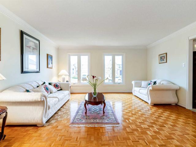 65 Mellings Dr