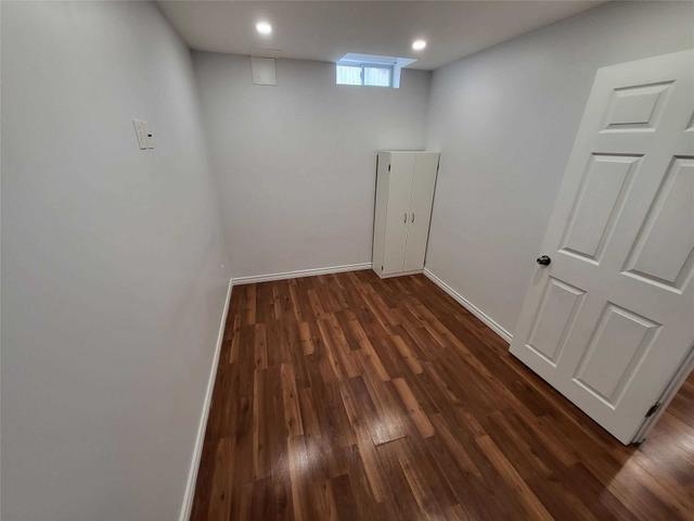 Bsmt - 133 Wainscot Ave