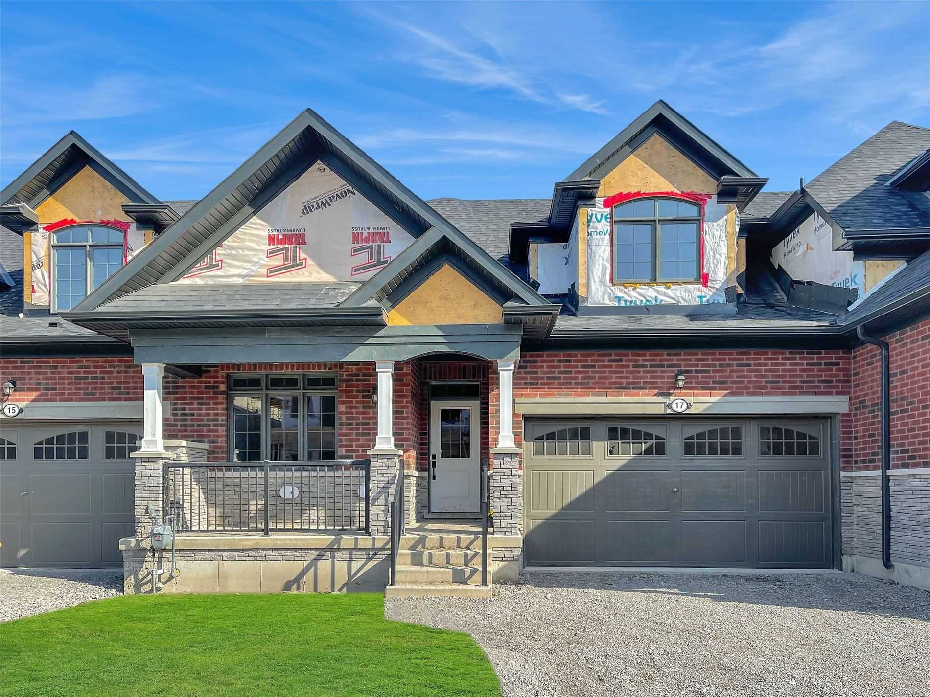 17 Ballinger Way, Uxbridge Sold, N5631408 Condos.ca