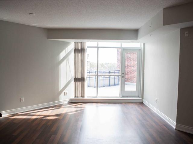 320 - 2396 Major Mackenzie Dr