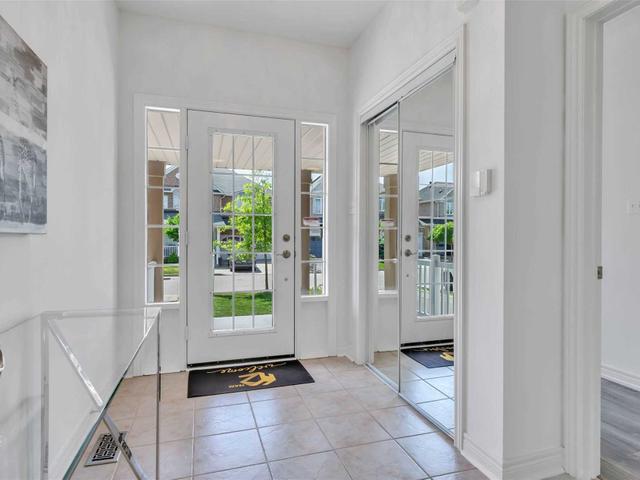 71 Littleleaf Cres