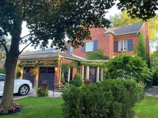 34 Willett Cres