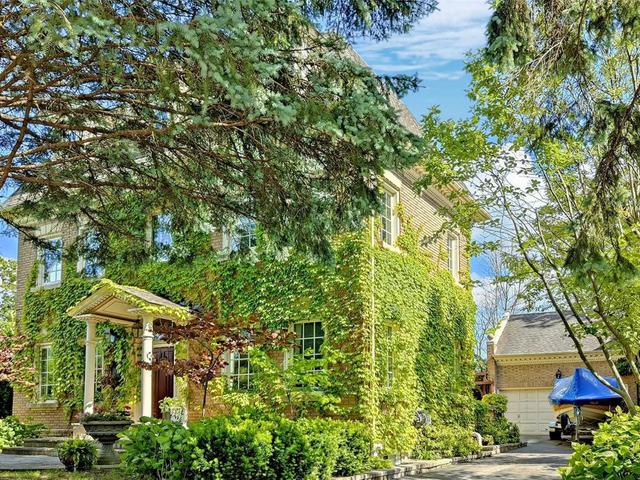 39 Willett Cres