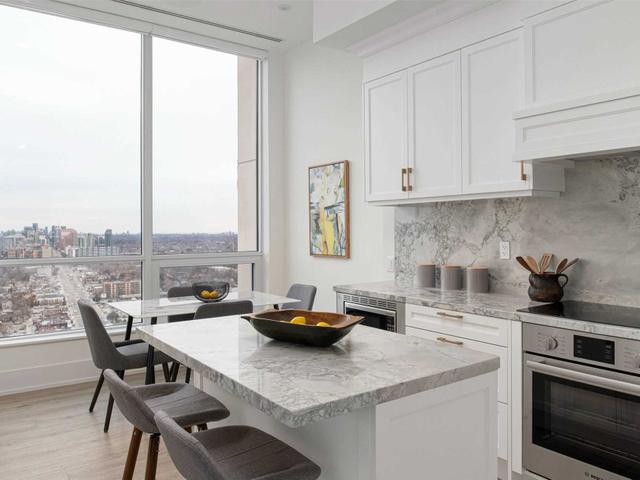 PH03 - 1 Grandview Ave