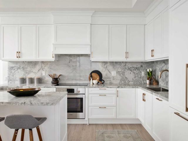 PH03 - 1 Grandview Ave