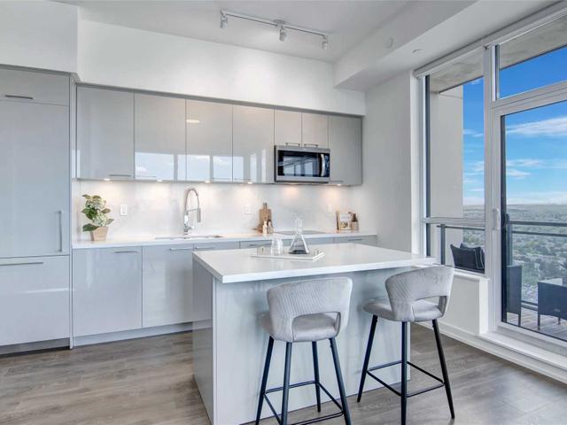 2802 - 1 Grandview Ave