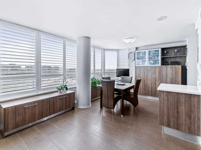 1502 - 7 Townsgate Dr