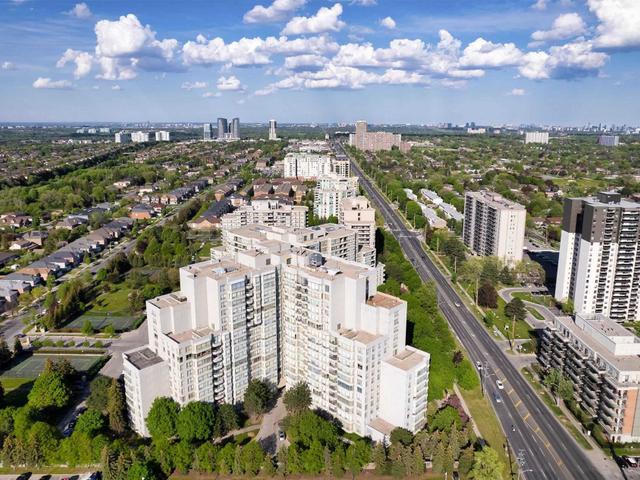 1502 - 7 Townsgate Dr