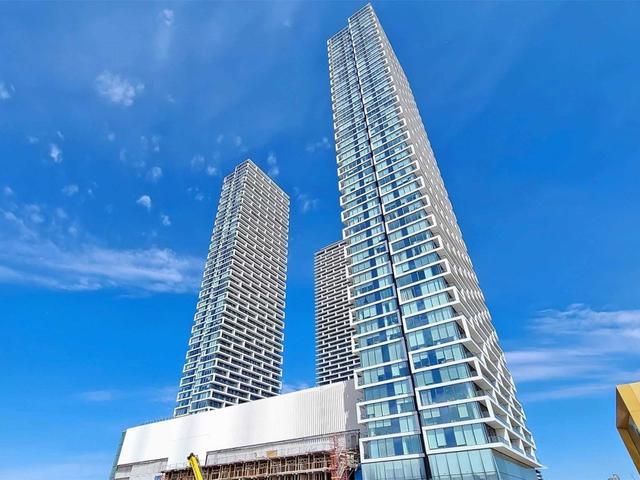 4208 - 898 Portage Pkwy