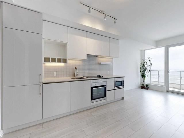 4208 - 898 Portage Pkwy