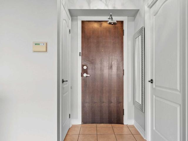 1202 - 15 North Park Rd