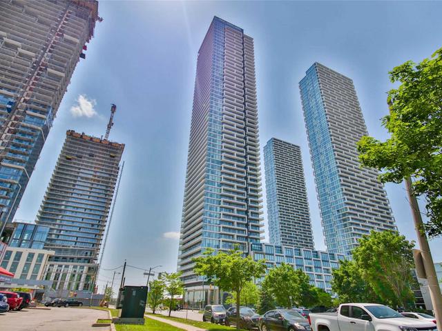 5810 - 950 Portage Pkwy