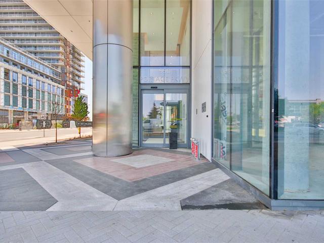 5810 - 950 Portage Pkwy