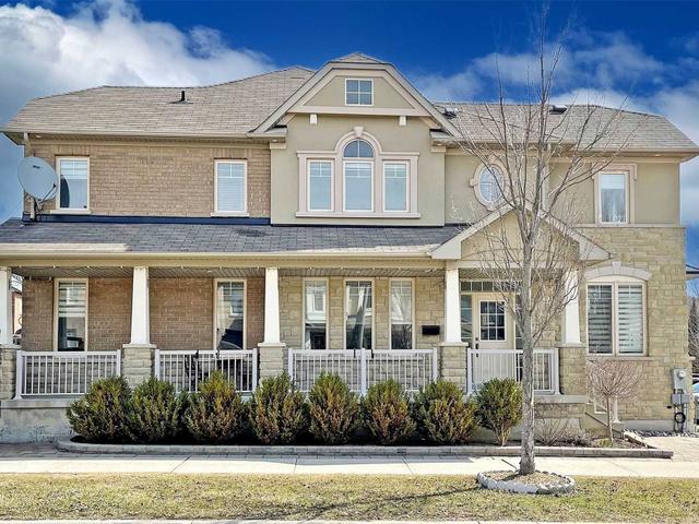2 Thistle Ave