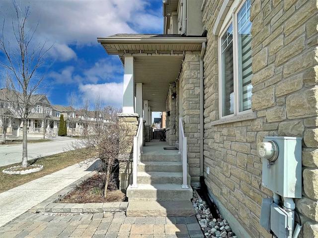 2 Thistle Ave