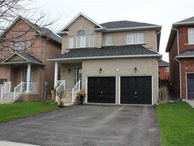 157 Woodbury Cres