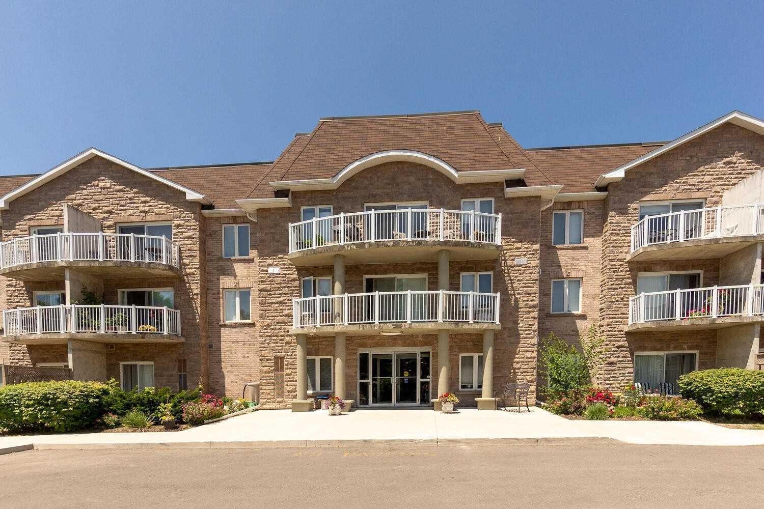 323 32 Church St, Schomberg For Sale 649,900 Condos.ca
