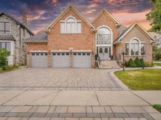 343 Athabasca Dr