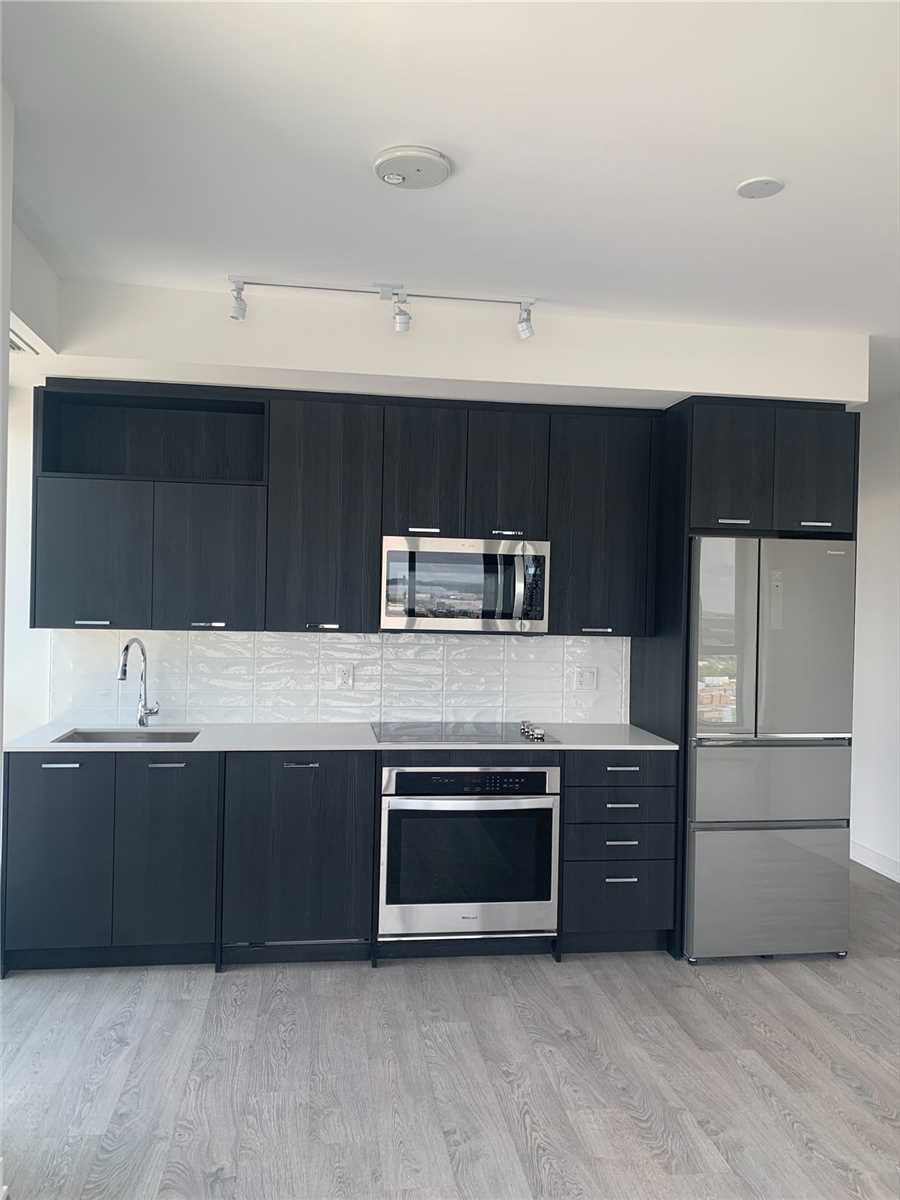 1204 120 Eagle Rock Way, Maple Leased, N5688916 Condos.ca