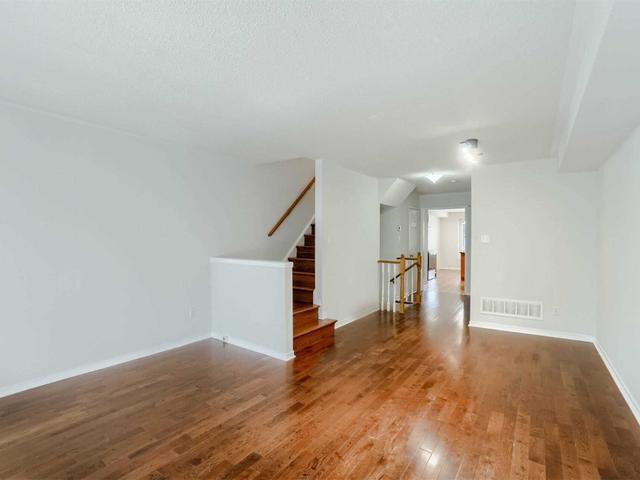 46 Coburg Cres