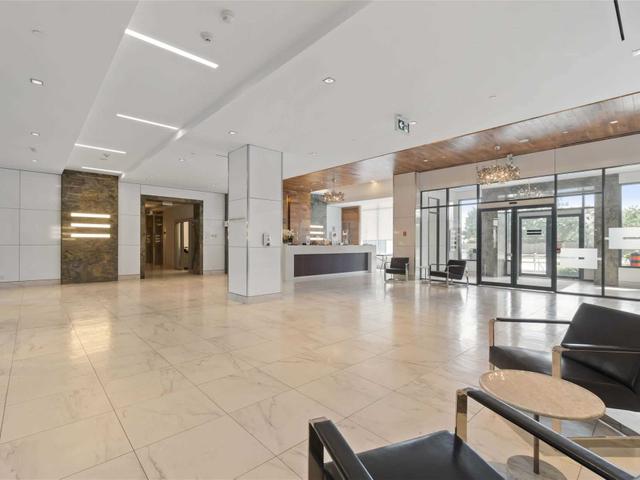 1219 - 7900 Bathurst St