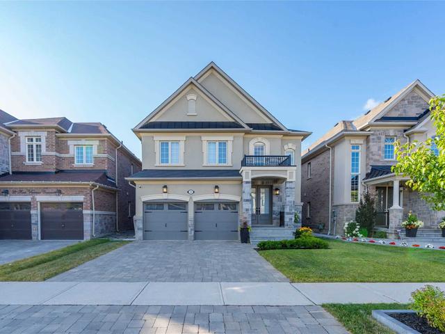 32 Ross Vennare Cres