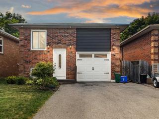 16 Newlands Ave