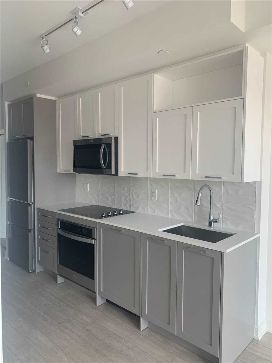 1105 120 Eagle Rock Way, Maple Leased, N5704062 Condos.ca