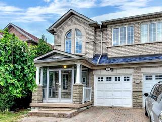 786 Caboto Tr