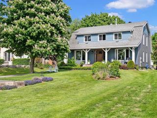 323 Lake Dr N