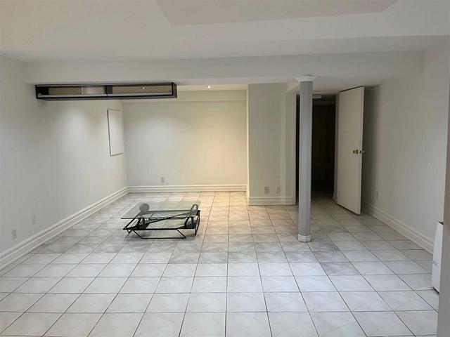 Basemen - 25 Belgrave Sq