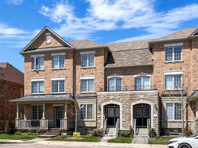 90 East's Corners Blvd N