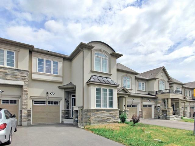 38 Casely Ave