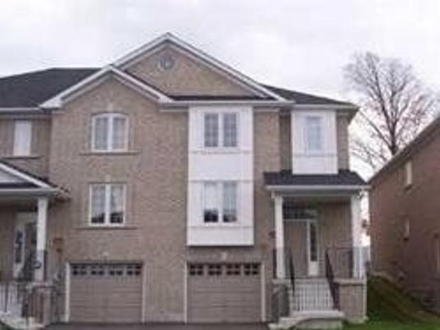 82 Banbrooke Cres