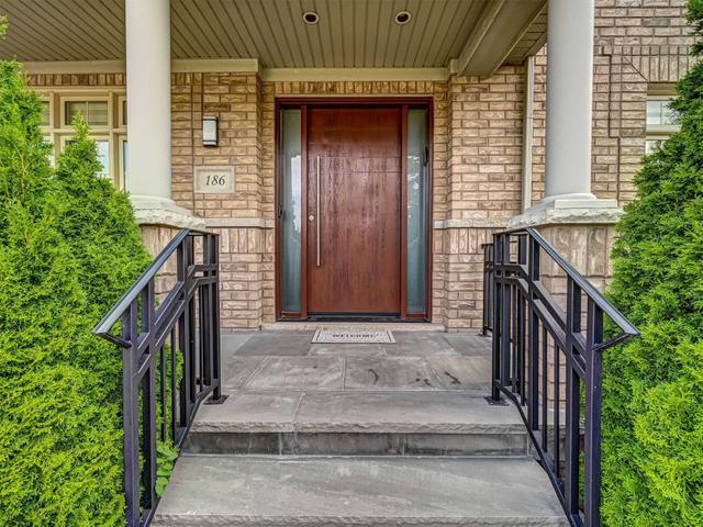186 Gesher Cres