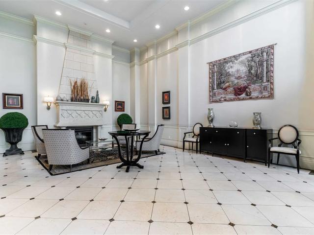 1111 - 310 Red Maple Rd