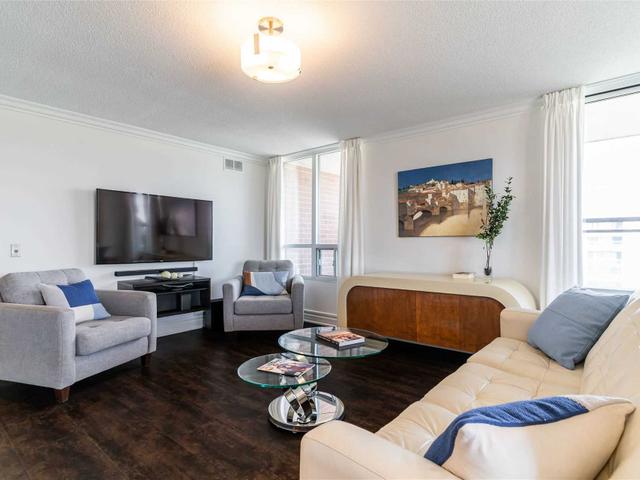 1111 - 310 Red Maple Rd