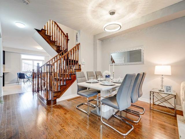 41 William Berczy Blvd