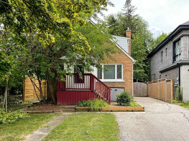 61 Highland Park Blvd