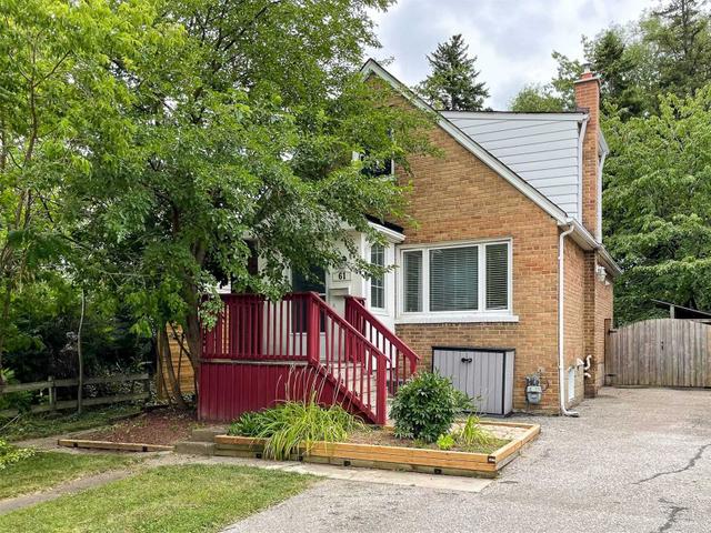 61 Highland Park Blvd