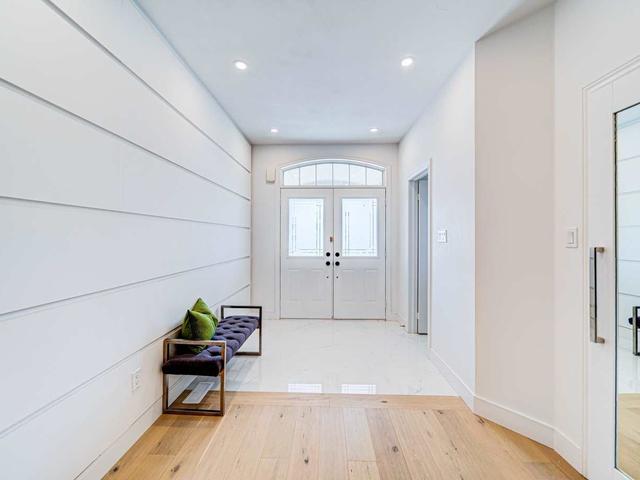 137 Hoover Park Dr