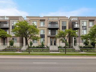 903 Clark Ave W